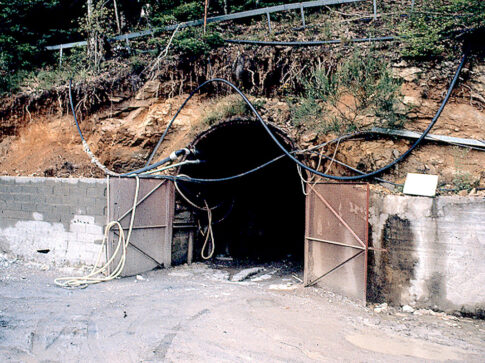Entrée de la descenderie de Cros-Gallet