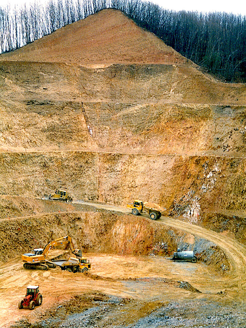 Mine à ciel ouvert de Lauriéras Clovis